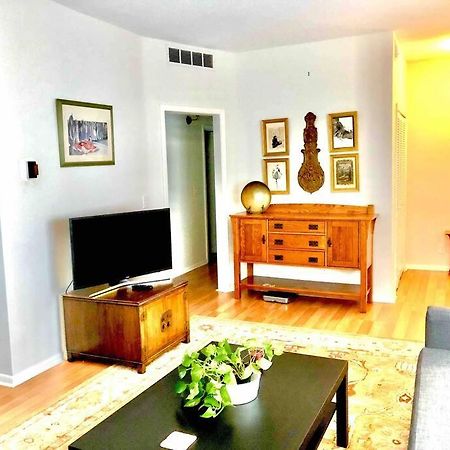 Two Bedroom Gem By Lake Nokomis Minneapolis Eksteriør billede