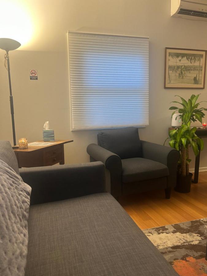 Two Bedroom Gem By Lake Nokomis Minneapolis Eksteriør billede